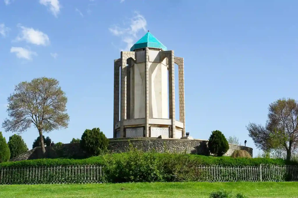آرامگاه باباطاهر همدان